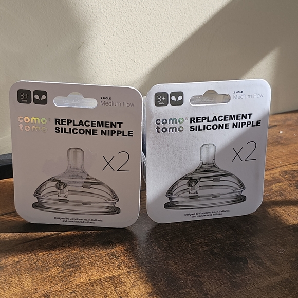 Comotomo Silicone Replacement Nipple 2 Hole Medium Flow Bundle - NEW 2 Packs‎ - Picture 1 of 3